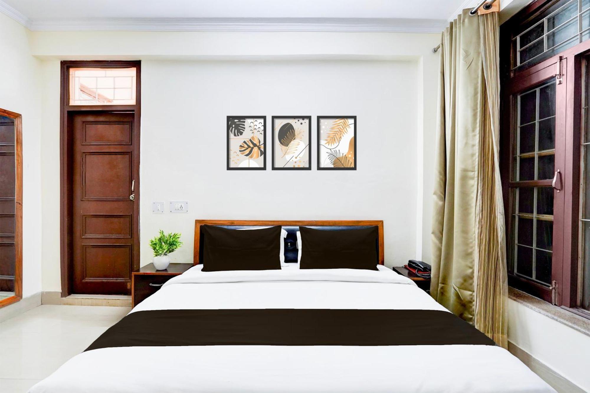 Super Townhouse Mall Road Near Library Chowk Masuri Exterior foto