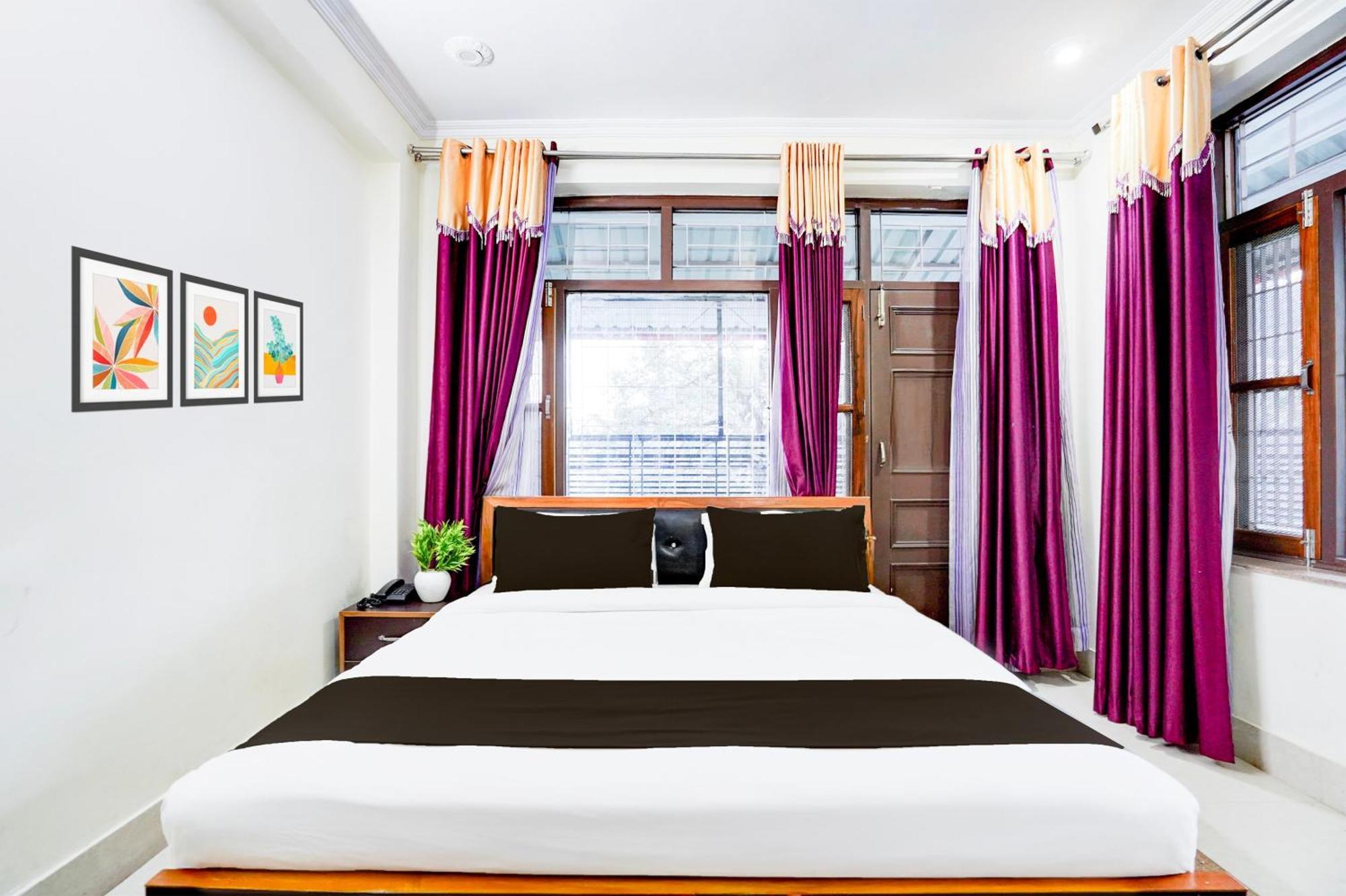 Super Townhouse Mall Road Near Library Chowk Masuri Exterior foto